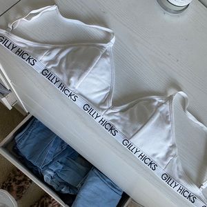 Hollister bra with no wires